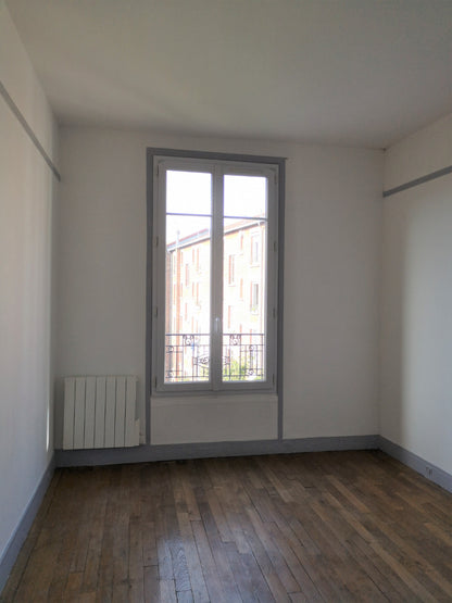 BEAU 3 PIECES DE 74.50 M² RUE DU LANDY A 5 MIN DU METRO MAIRIE DE CLICHY