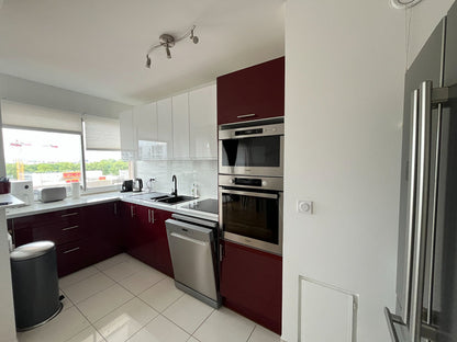 LOCATION APPARTEMENT T3 MEUBLE - 58M² - RUE GUSTAVE EIFFEL CLICHY  - AVEC PARKING ET BALCON