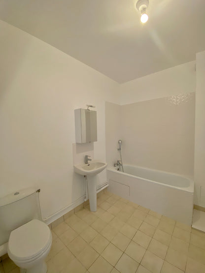 APPARTEMENT T2 - 35.42M²  - RUE DAGOBERT 92110 CLICHY