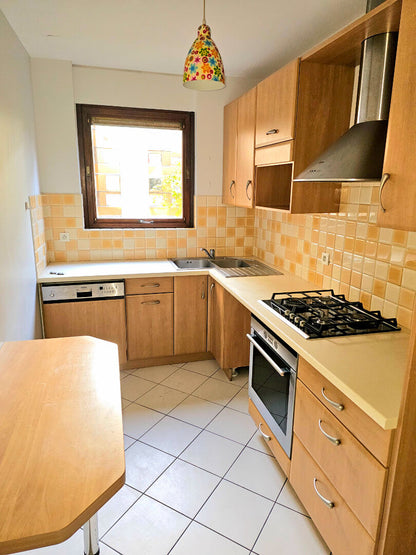 LOCATION APPARTEMENT VIDE- 65M² -  SQUARE RAPHAEL - PROCHE PARLY 2 WESTFIELD CENTRE COMMERCIALE  -1420 CC