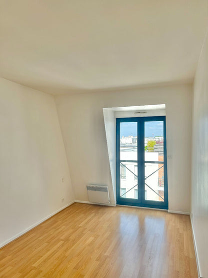 LOCATION APPARTEMENT 3 PIECES - 88 M² - RUE ADAM LEDOUX 92400 COURBEVOIE