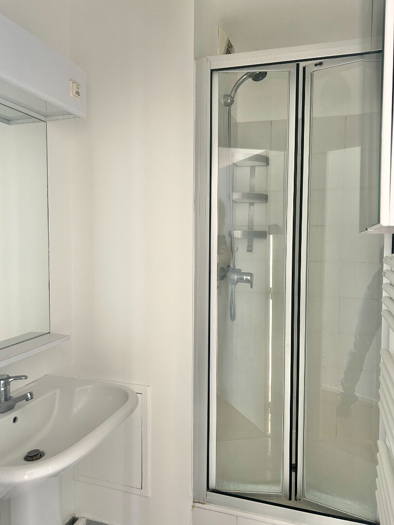 33 rue adam ledoux, 92400 Courbevoie