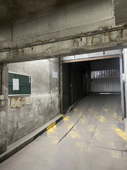 CLICHY - Parking sécurisé en sous-sol