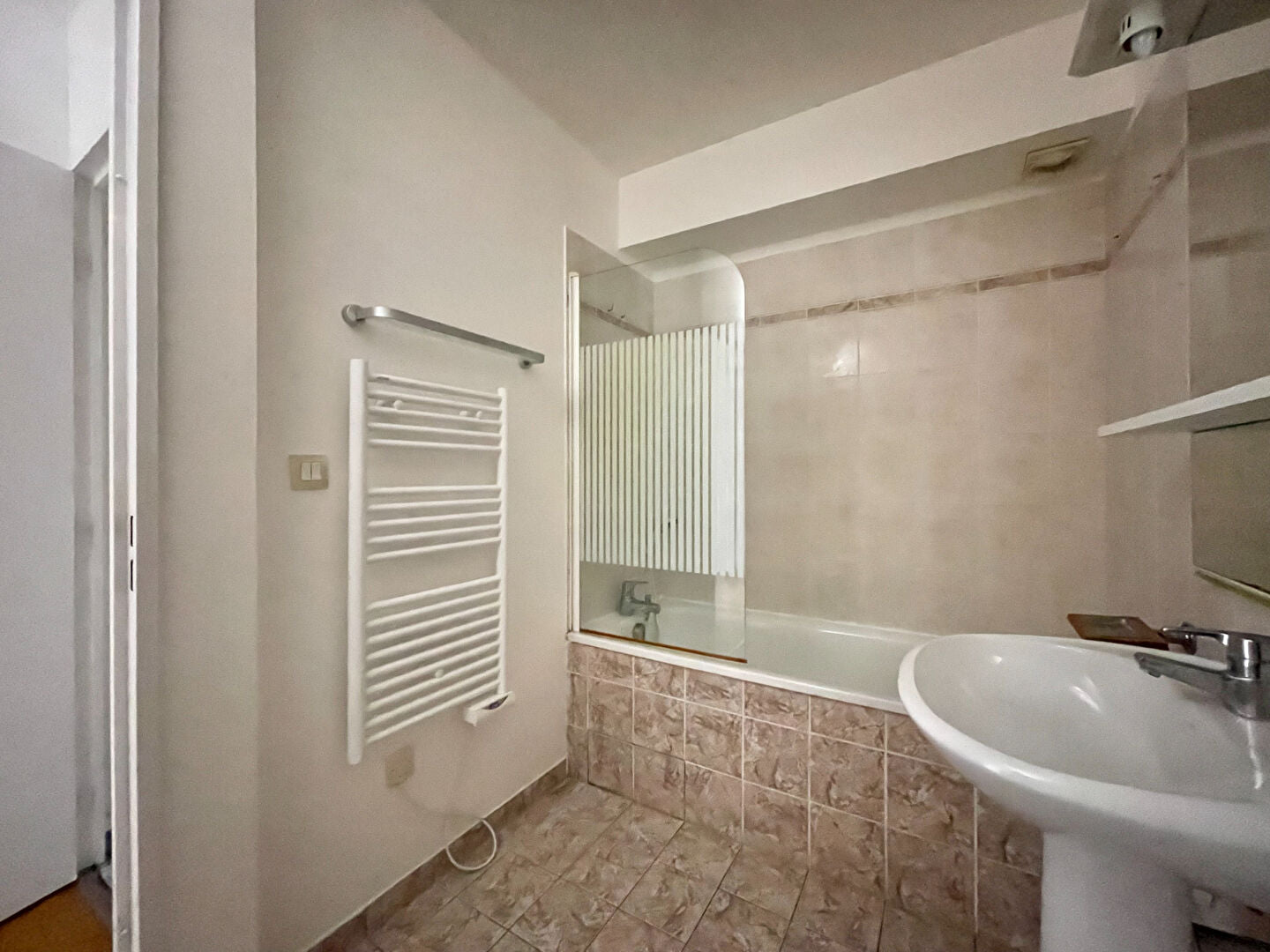 27 allées gambetta, 92110 Clichy