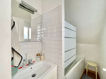 Appartement ATYPIQUE Clichy 2/3 pièces 55 m2